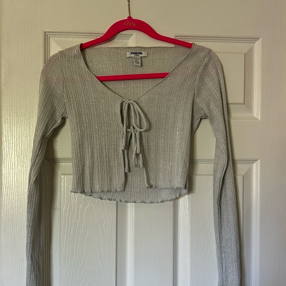 Gray front tie long sleeve